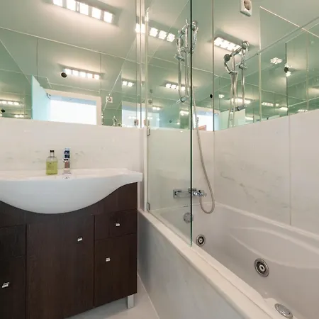 Апартаменты Fabrica Da Ribeira 60 By Destination Algarve Лагуш